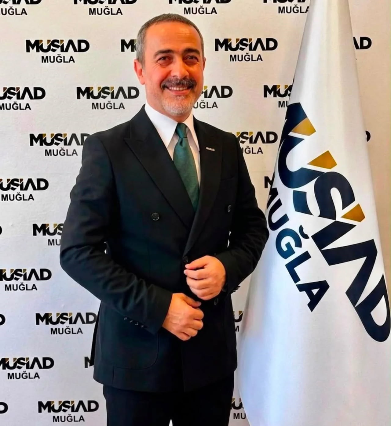 MÜSİAD MUĞLA’DAN MUĞLASPOR’A ANLAMLI DESTEK: İLK LOCAYI SATIN ALDILAR