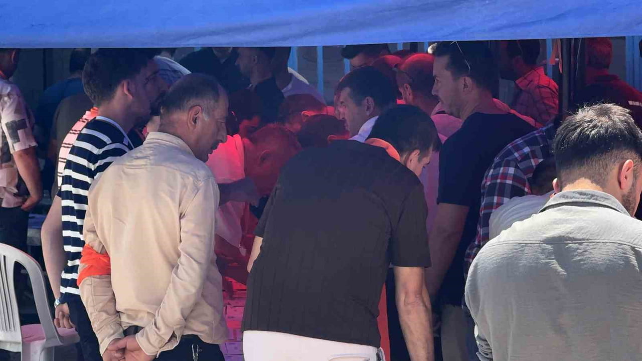 MUSYA YAPI KARMA KOOPERATİFİ'NİN GENEL KURUL TOPLANTISI, 3 ADAYIN YARIŞTIĞI SEÇİM GERGİN BİR...