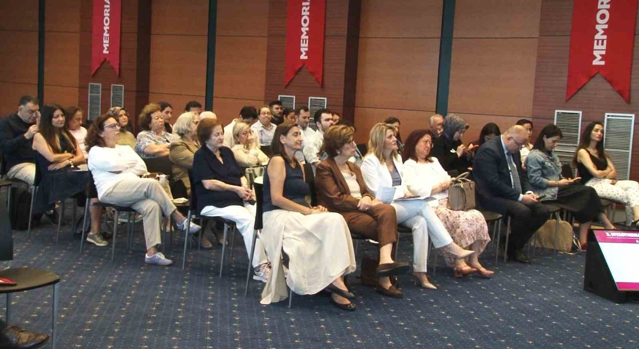 MYASTHENİA GRAVİS HASTALARI, 3. MYASTHENİA GRAVİS HASTA OKULUNDA DENEYİMLERİNİ PAYLAŞIRKEN...
