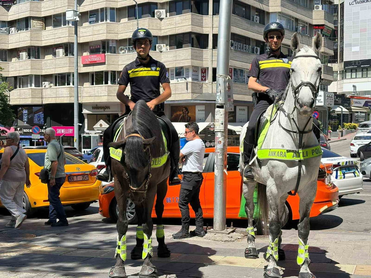NATO LİDERLER ZİRVESİ ÖNCESİNDE ANKARA’DA GÜVENLİK TEDBİRLERİ ARTIRILIRKEN, ATLI POLİS GRUP...