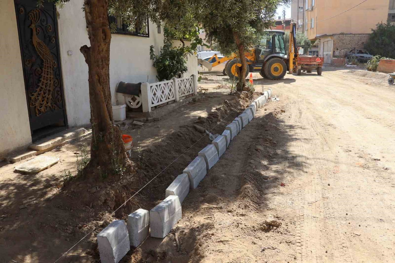 NAZİLLİ DUMLUPINAR’DA YOL ÇALIŞMASI