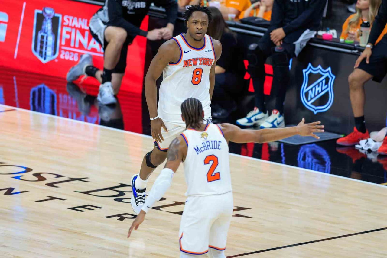 NBA FİNAL SERİSİ İLK MAÇINDA NEW YORK KNİCKS, DEPLASMANDA SAN ANTONİO SPURS'Ü 105-95'LİK SKORLA...