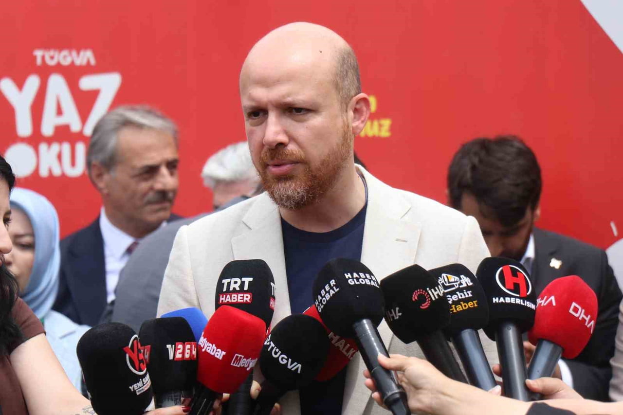 NECMETTİN BİLAL ERDOĞAN BASIN MENSUPLARININ SORULARINI YANITLADI