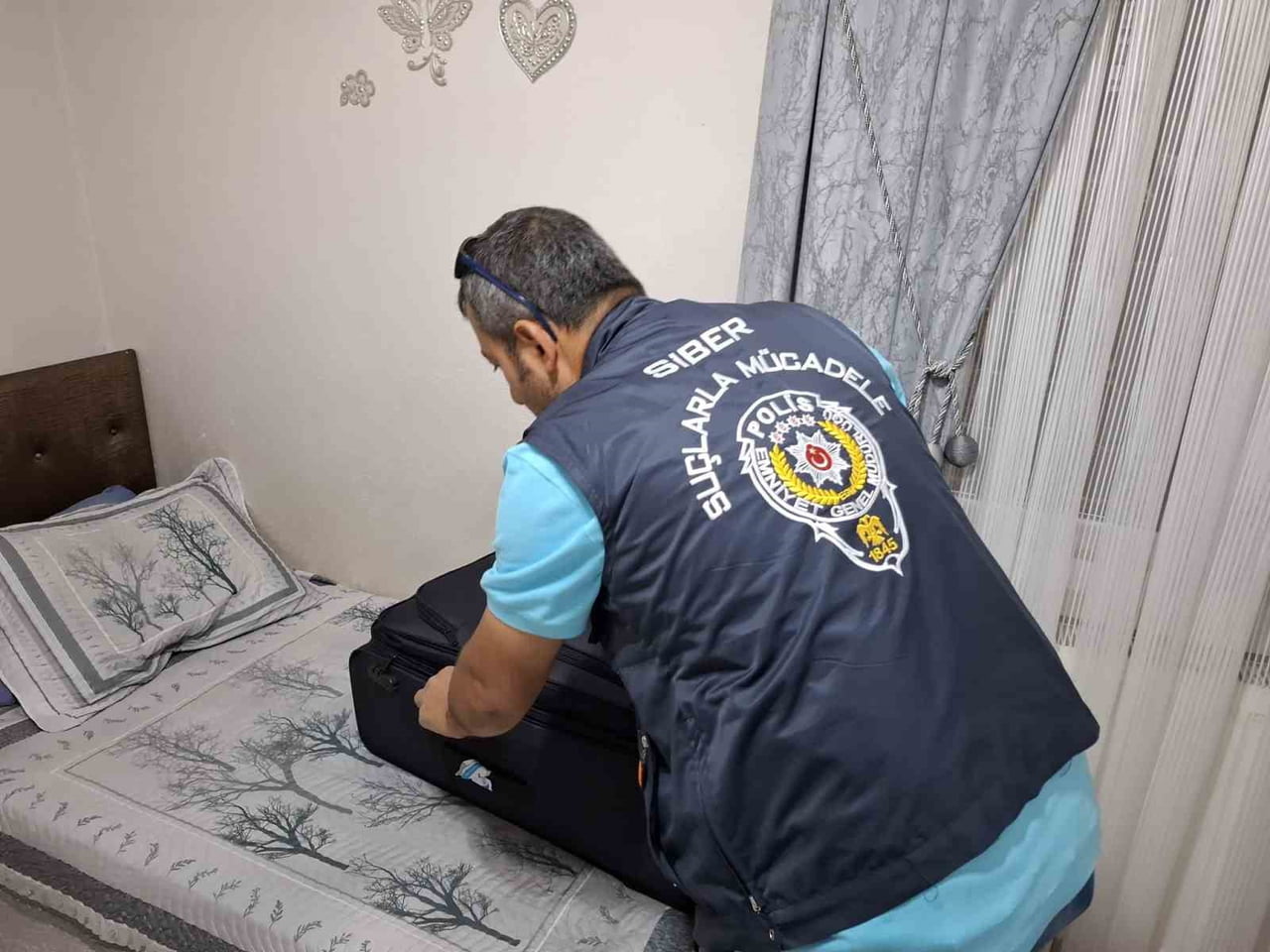 NEVŞEHİR MERKEZLİ 27 İLDE YASA DIŞI BAHİS ŞEBEKESİNE YÖNELİK DÜZENLENEN EŞ ZAMANLI OPERASYONDA 91...