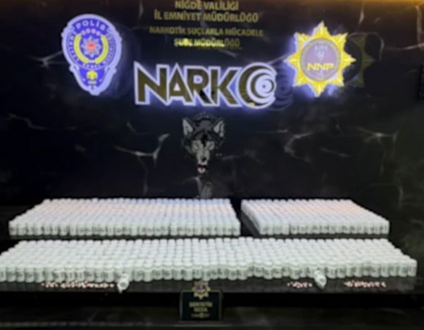 NİĞDE'DEKİ UYUŞTURUCU OPERASYONUNDA 5 ŞÜPHELİ TUTUKLANDI
