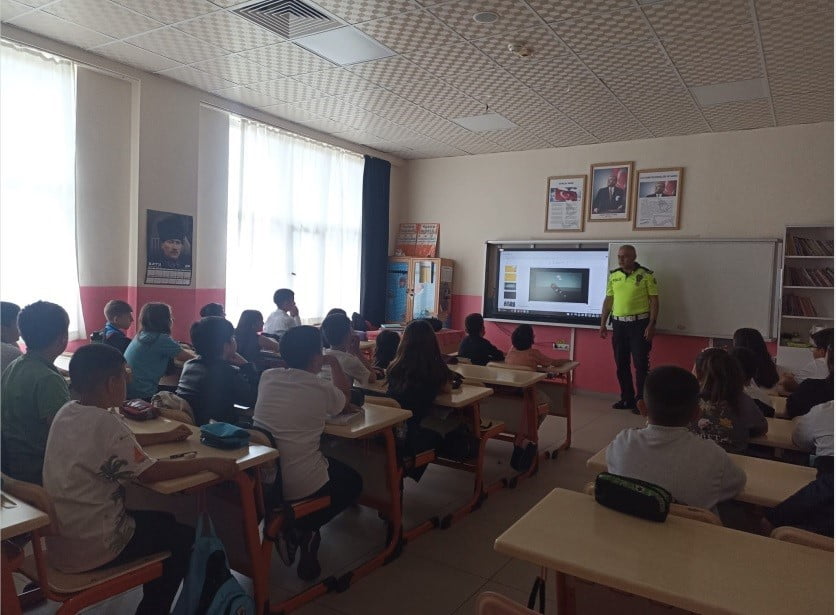 NİĞDE’DE 316 ÖĞRENCİYE TRAFİK EĞİTİMİ VERİLDİ