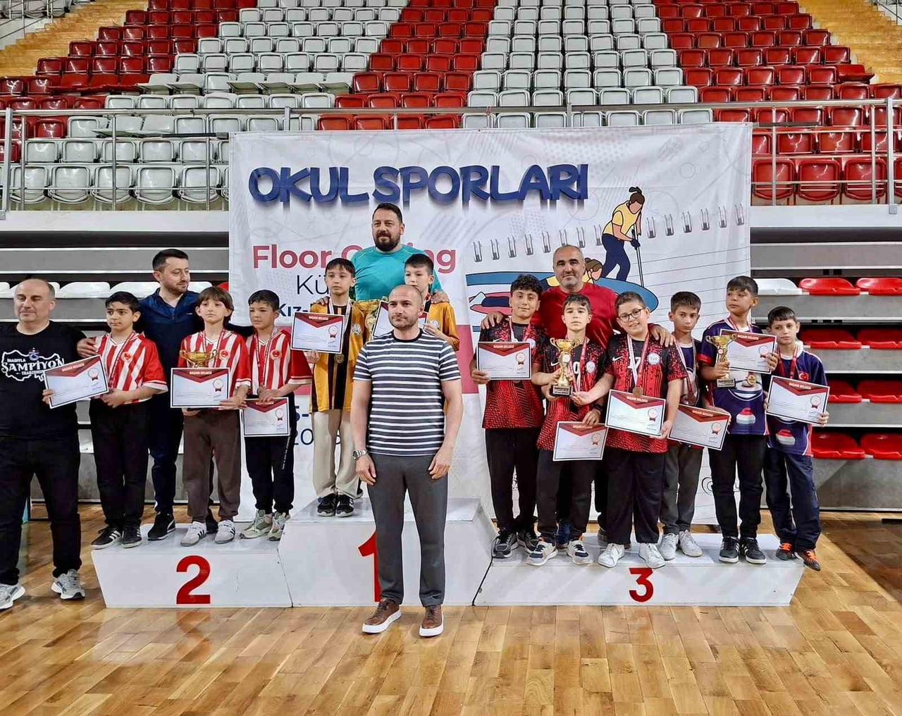 NİĞDELİ SPORCULAR TÜRKİYE ŞAMPİYONASI’NDA KÜRSÜYE ÇIKTILAR