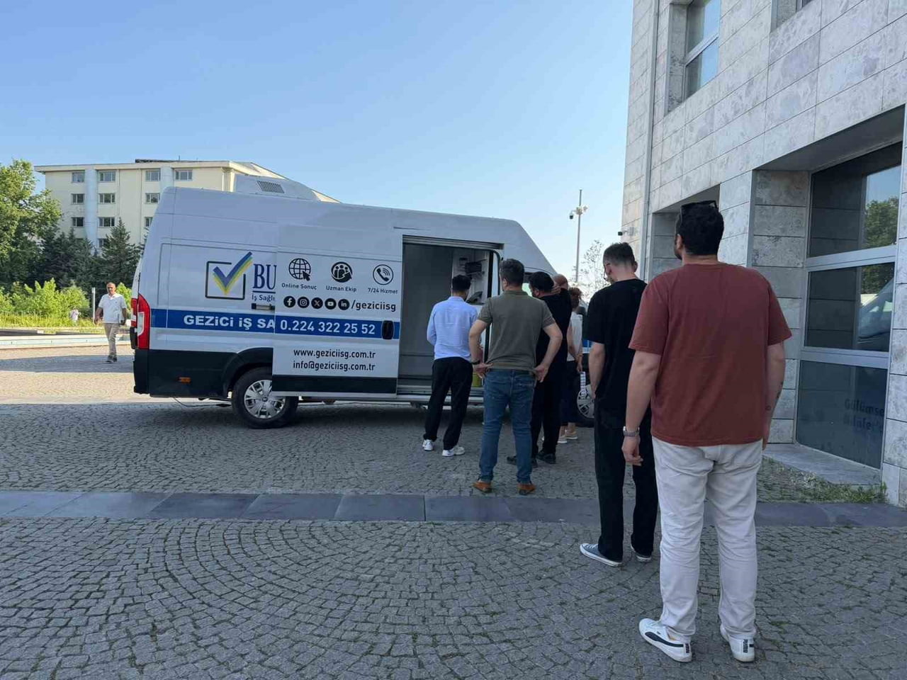 NİLÜFER BELEDİYESİ, ÇALIŞANLARININ SAĞLIĞINI KORUMAK VE GÜVENLİ BİR ÇALIŞMA ORTAMI SAĞLAMAK...