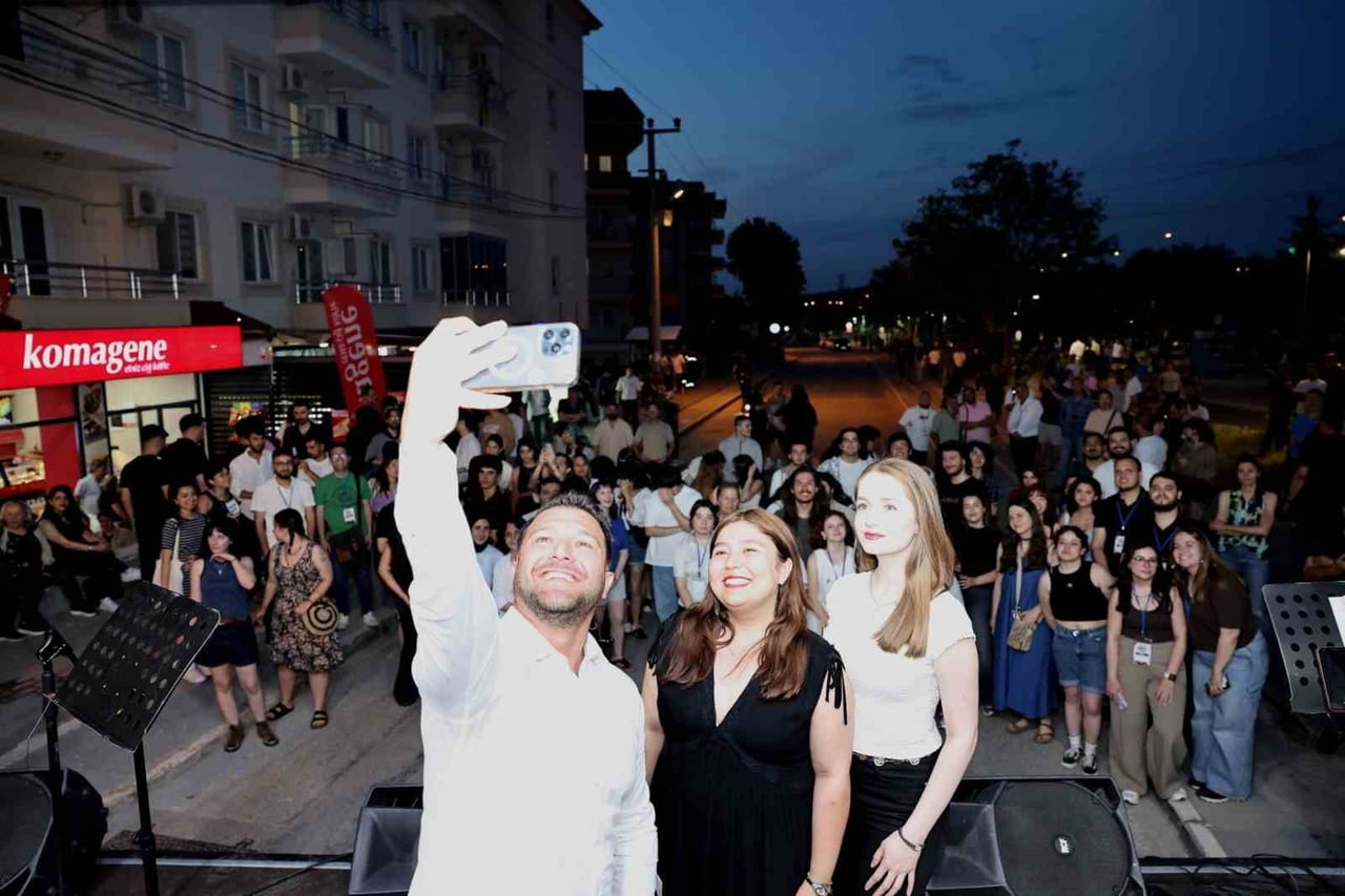 NİLÜFER BELEDİYESİ VE NİLÜFER KENT KONSEYİ İŞ BİRLİĞİYLE DÜZENLENEN NİLÜFER GENÇLİK FESTİVALİ...