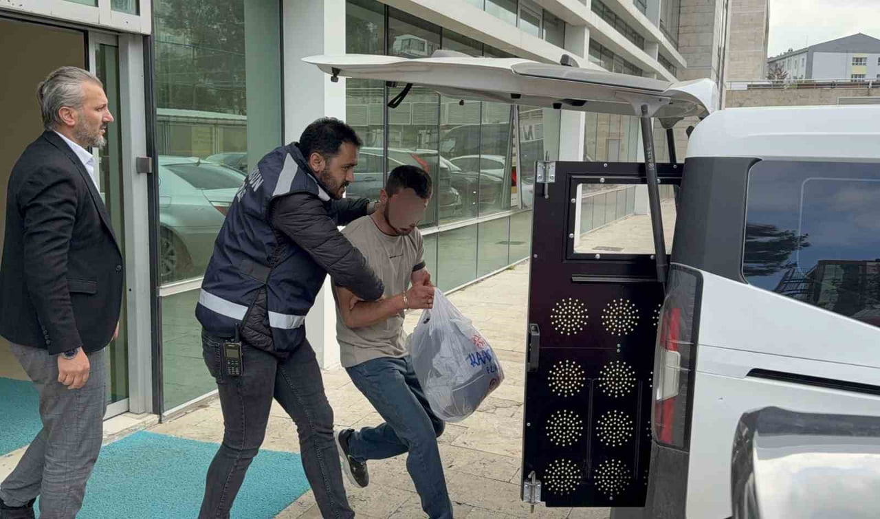 NÖBETÇİ MAHKEMEYE ÇIKARILAN G.S., TUTUKLANARAK CEZAEVİN GÖNDERİLDİ.
