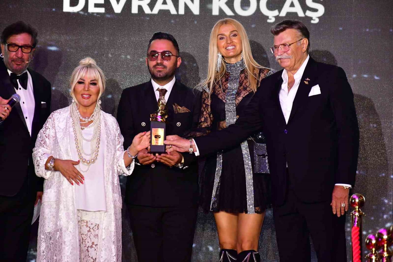 ÖDÜL ALANLAR