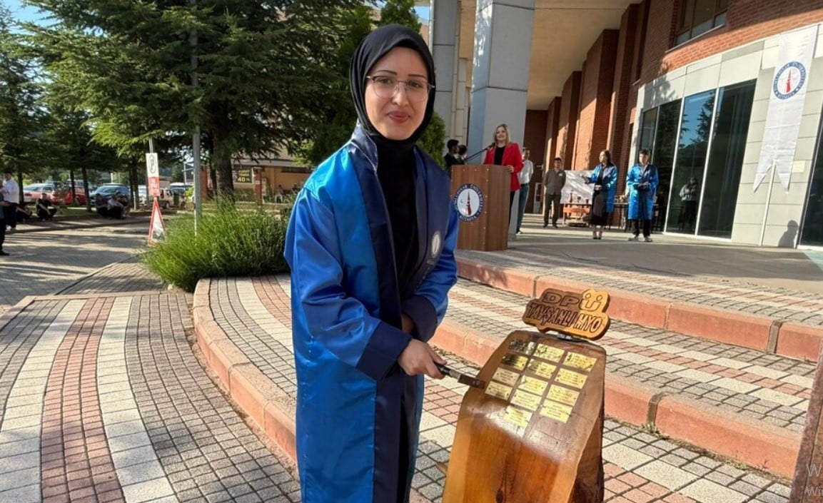 OKUL DERECESİ KÜTÜĞE İSİM ÇAKMA