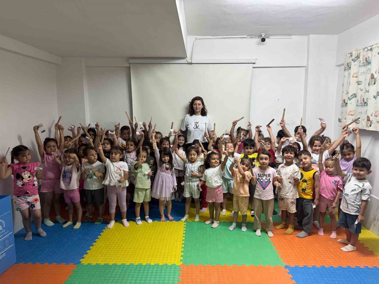 OKULLARA VE KURUMLARA YÖNELİK ÇEVRE VE ATIK YÖNETİMİ EĞİTİMLERİ DEVAM EDİYOR