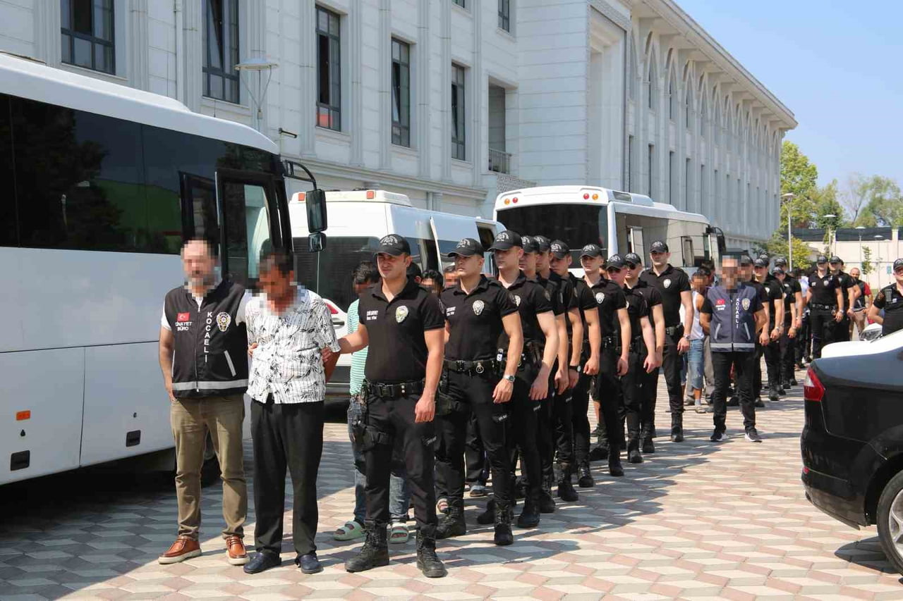 OLAYA İLİŞKİN 14 ŞÜPHELİ TUTUKLANMIŞTI.