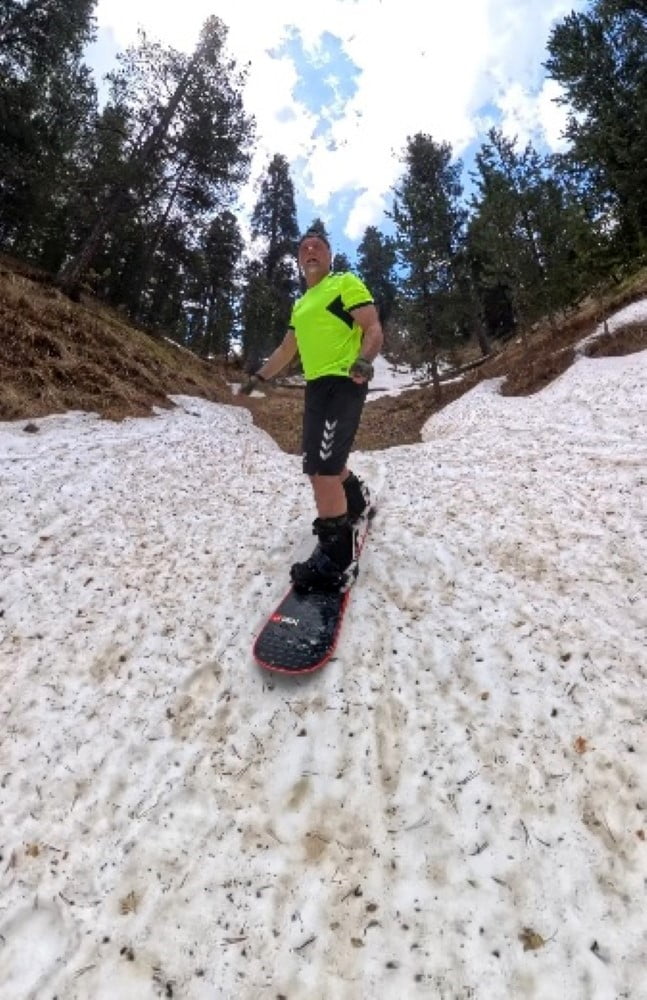 ÖMER KURTULUŞ SNOWBOARD YAPTI