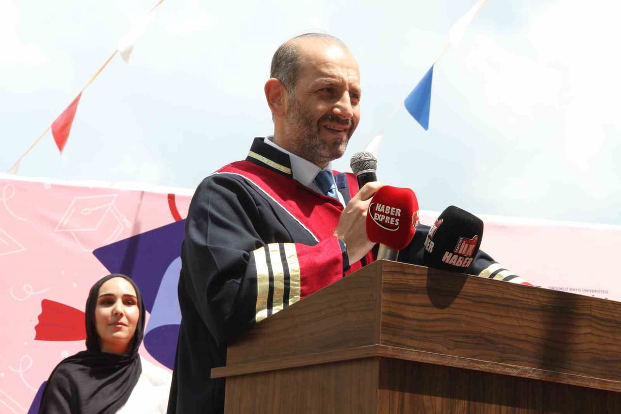 OMÜ İLETİŞİM FAKÜLTESİ DEKANI PROF. DR. ONUR BEKİROĞLU