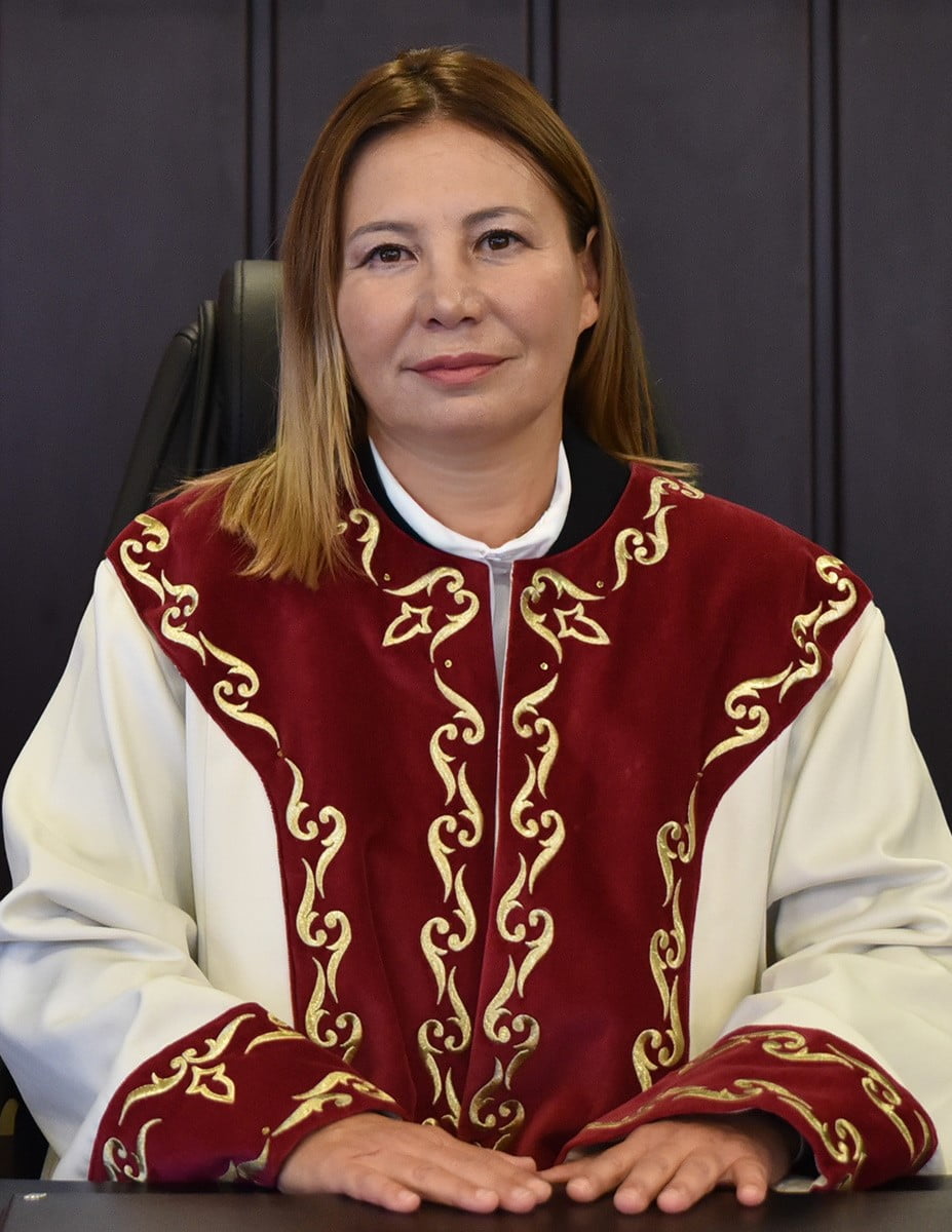OMÜ REKTÖRÜ PROF. DR. FATMA AYDIN