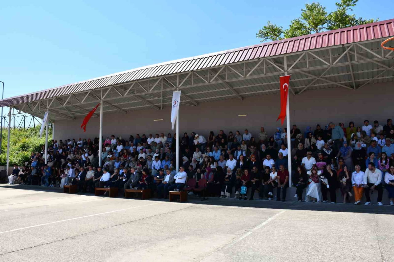 ONDOKUZ MAYIS ÜNİVERSİTESİ (OMÜ) VEZİRKÖPRÜ MESLEK YÜKSEKOKULU’NDA (MYO) 2025-2026 EĞİTİM-ÖĞRETİM...