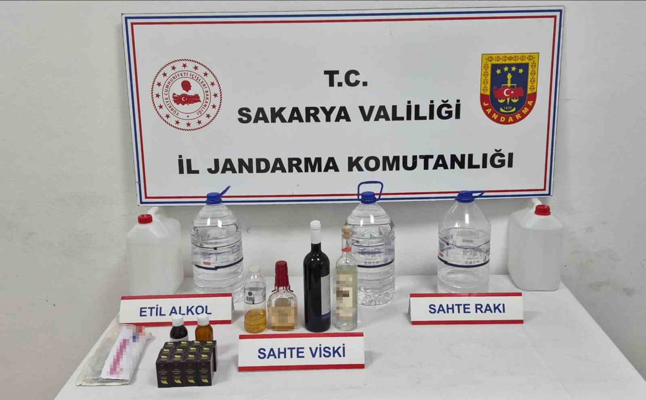 OPERASYONLARDA ÇOK MİKTARDA KAÇAK TÜTÜN ÜRÜNÜ, ELEKTRONİK SİGARA VE SAHTE İÇKİ ELE...