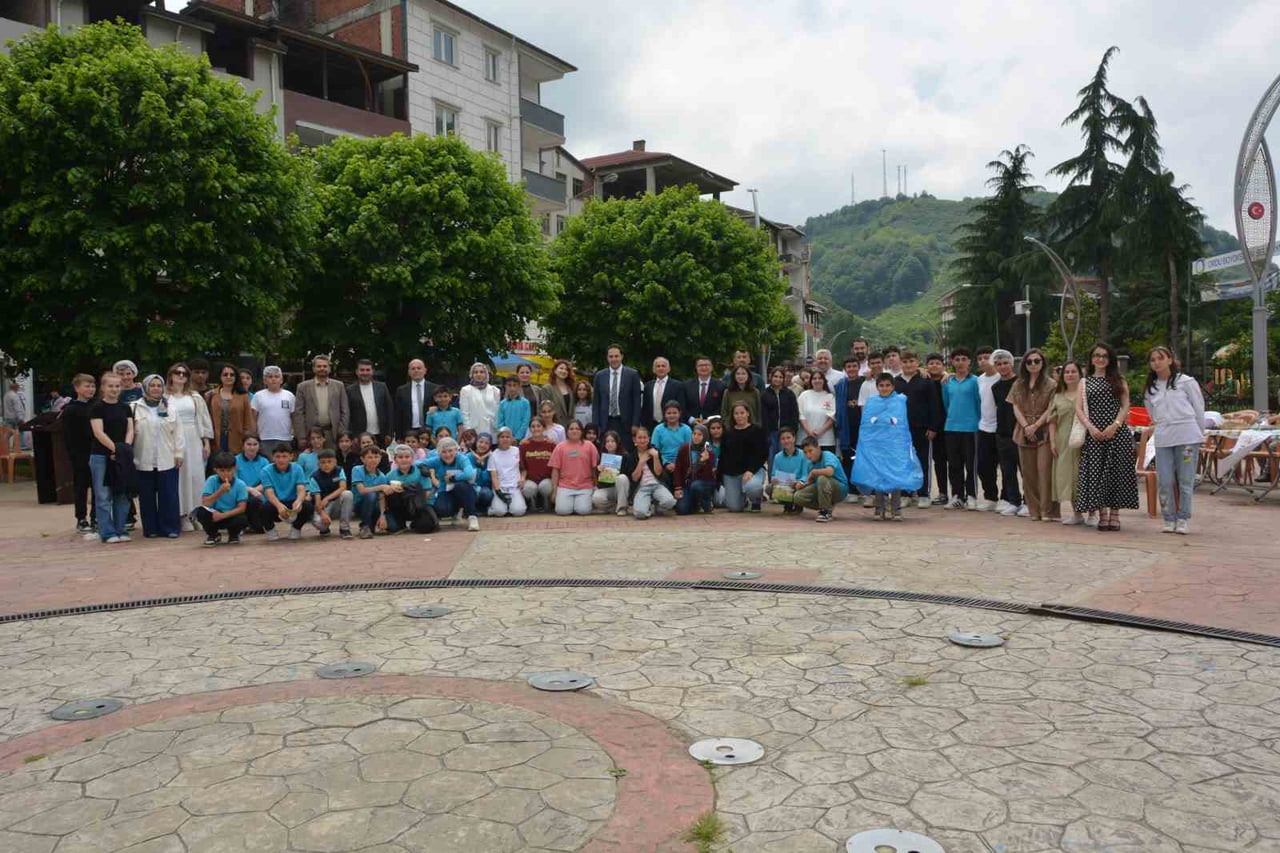 ORDU'NUN İKİZCE İLÇESİNDE "SAĞLIKLI YAŞAM HAYIR ÇARŞISI" VE FARKINDALIK ETKİNLİĞİ...