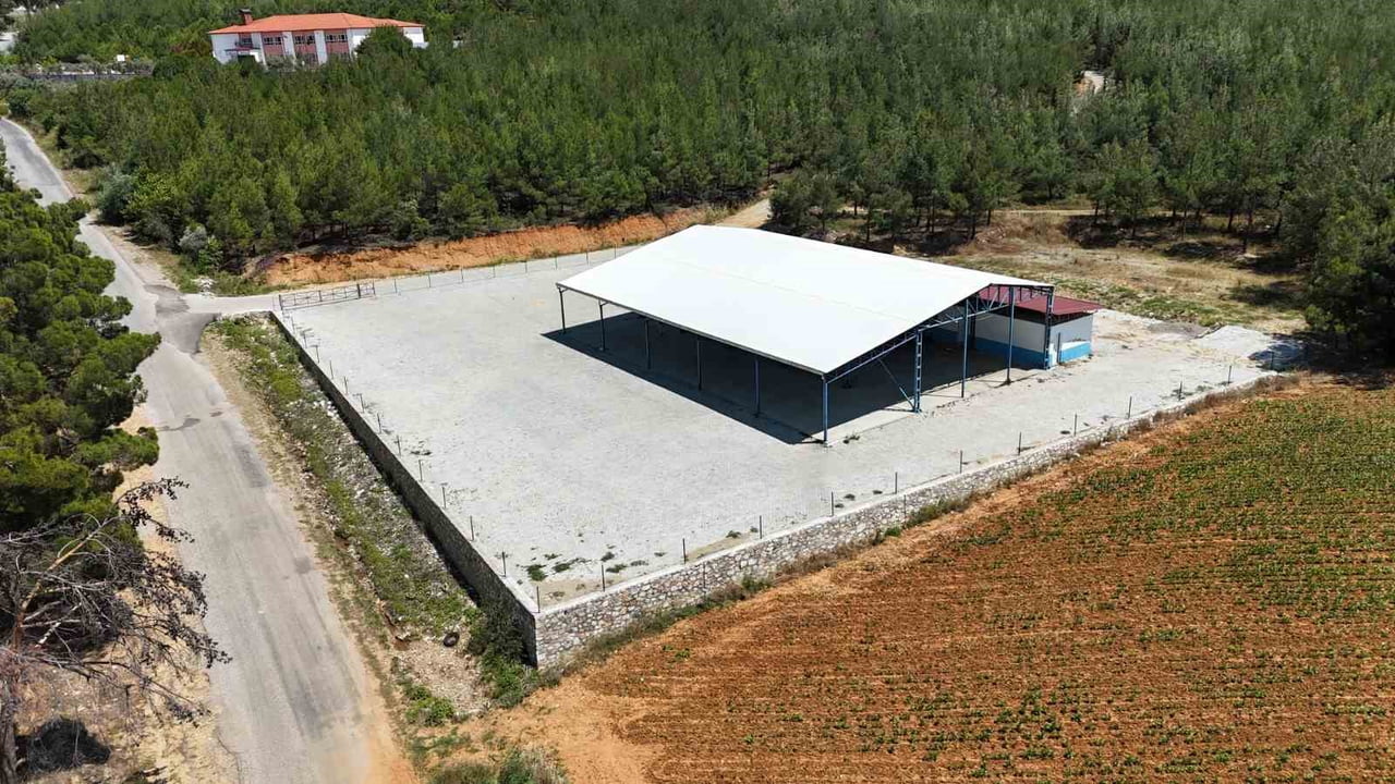 ÖRENTAHT MAHALLESİ’NDEKİ SOSYAL TESİSLERDEKİ EKSİKLER TAMAMLANDI