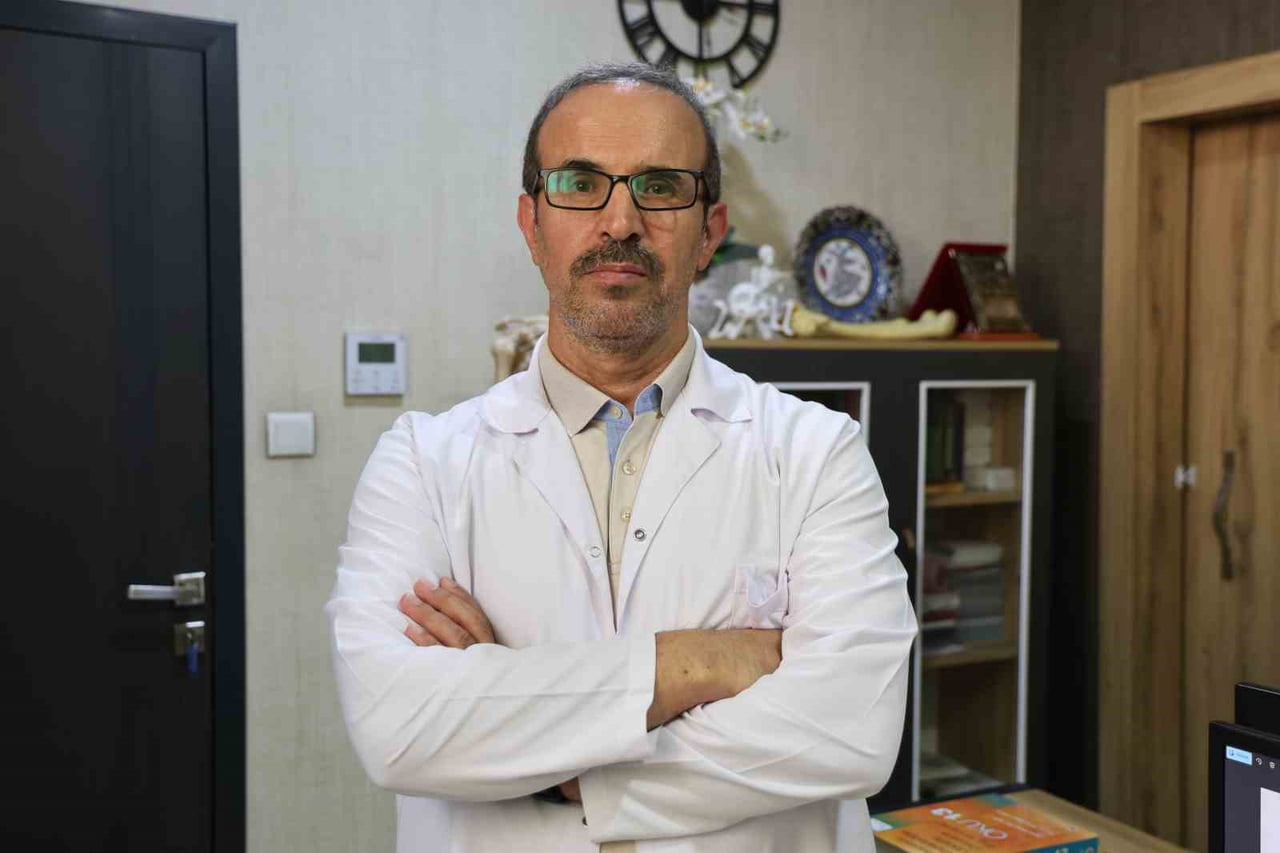 ORTOPEDİ VE TRAVMATOLOJİ UZMANI OP. DR. ÖMER AYHAN, DÜZTABAN HASTALIĞI HAKKINDA AÇIKLAMALARDA...