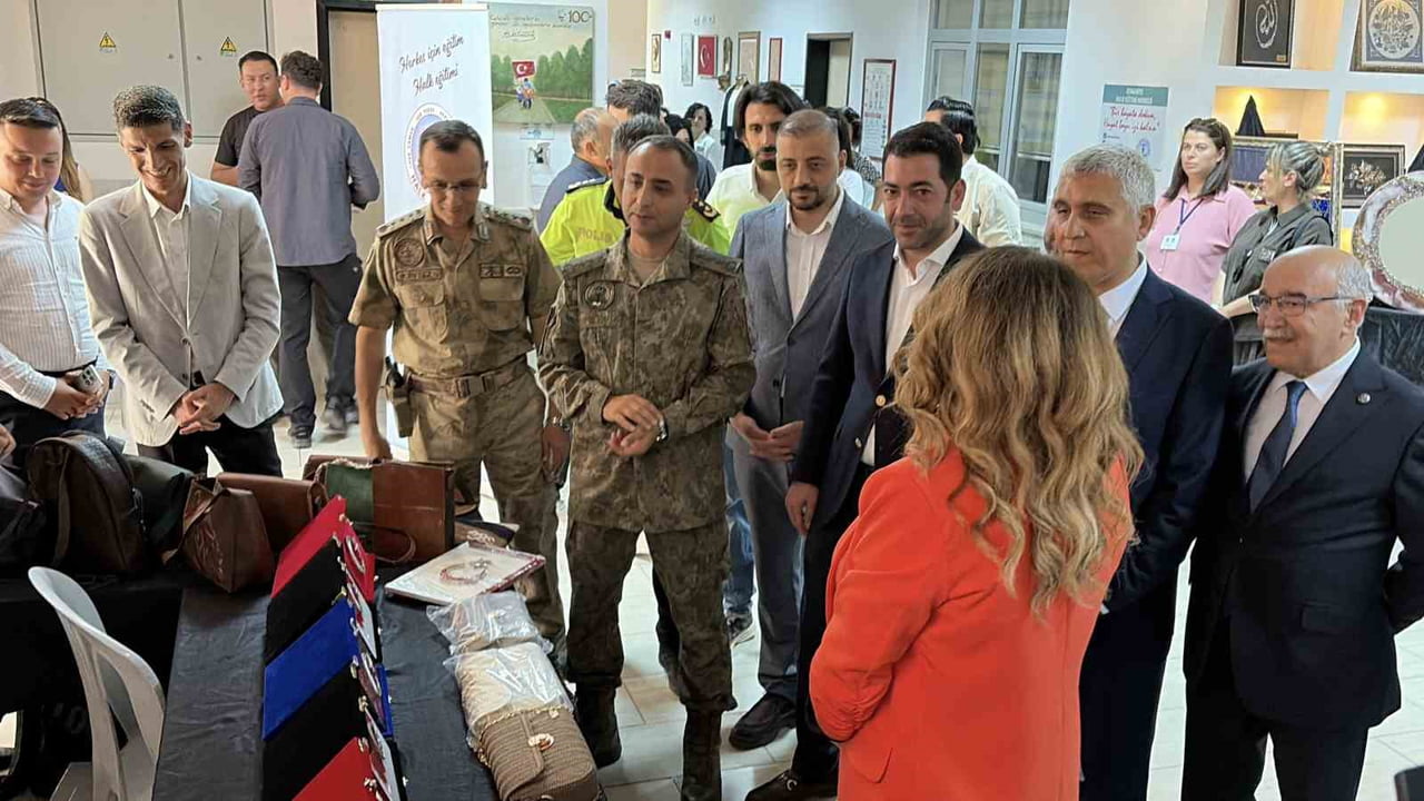 OSMANİYE'DE İL MİLLİ EĞİTİM MÜDÜRLÜĞÜ İLE HALK EĞİTİMİ MERKEZİ İŞ BİRLİĞİNDE DÜZENLENEN "HAYAT...