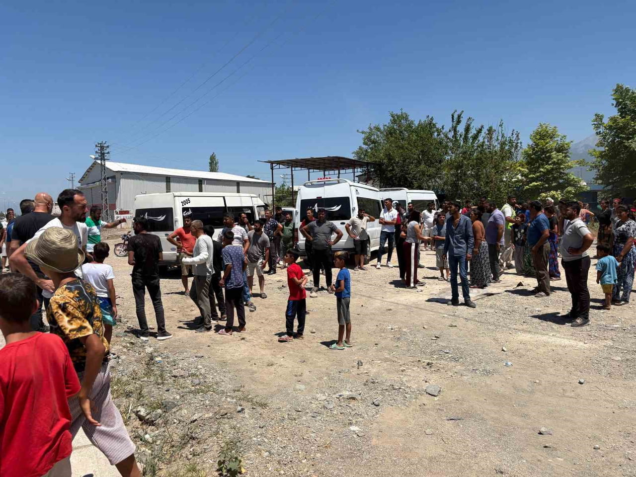 OSMANİYE’NİN DÜZİÇİ İLÇESİNDE İKİ GRUP ARASINDA ÇIKAN KAVGADA 1 KİŞİ YARALANIRKEN, KAVGANIN...