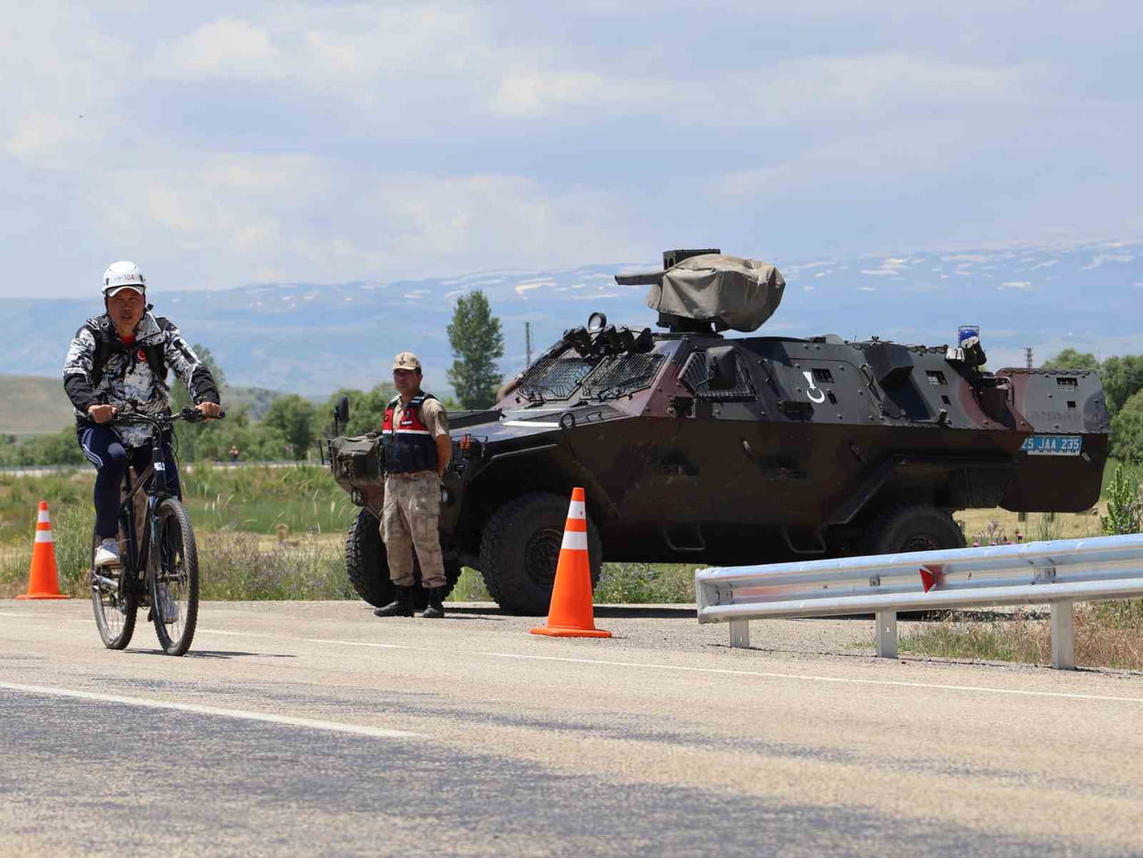 PALANEXTREME 2026, ERZURUM'UN KARAÇOBAN İLÇESİNDE GERÇEKLEŞTİRİLEN BİSİKLET YARIŞLARIYLA DEVAM...