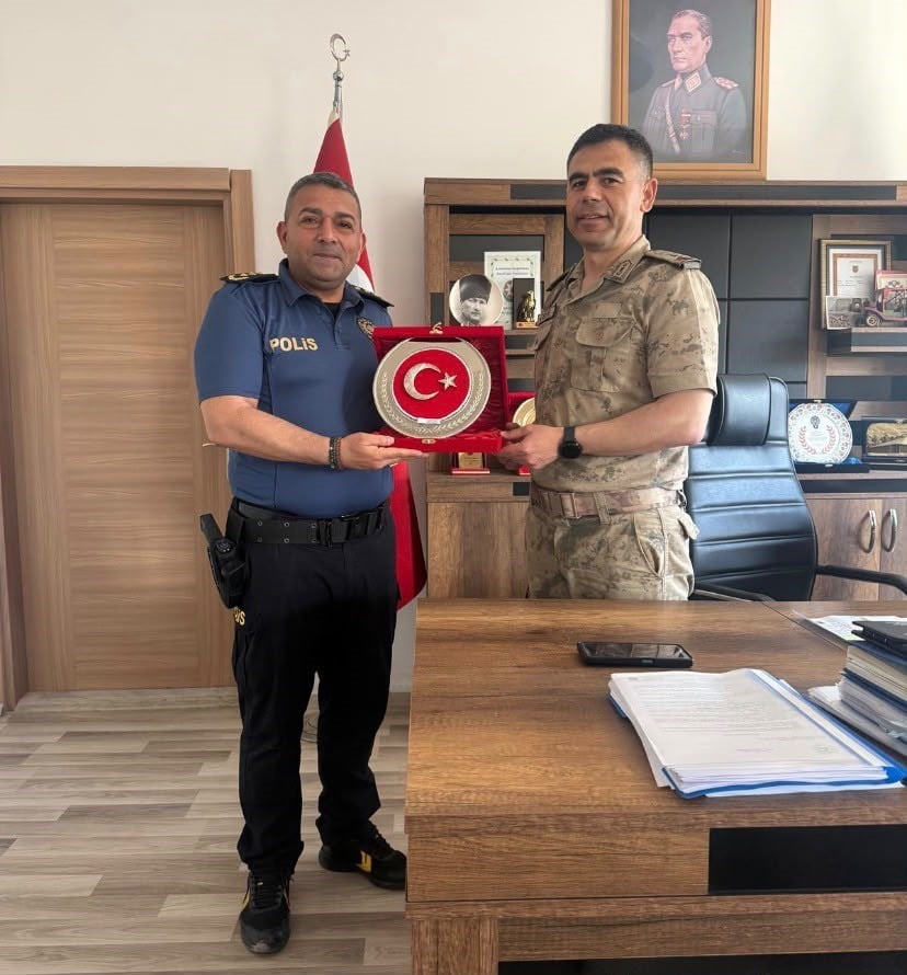 PATNOS İLÇE EMNİYET MÜDÜRÜ HAKAN SARAK’TAN JANDARMA TEŞKİLATINA ZİYARET