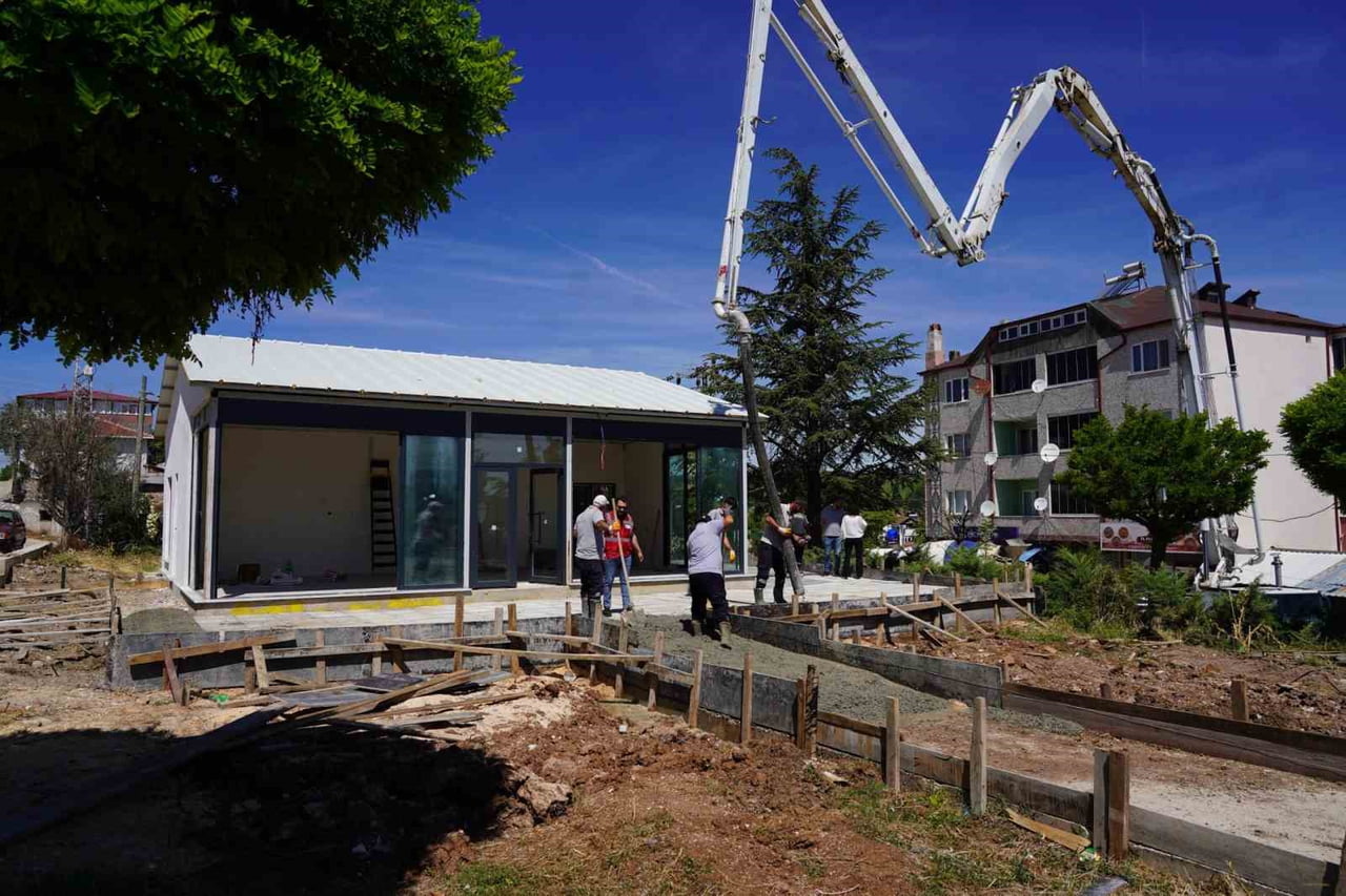 PELİTÖZÜ'NE YENİ MUHTARLIK BİNASI, SOSYAL TESİS VE PARK ALANI KAZANDIRILIYOR
