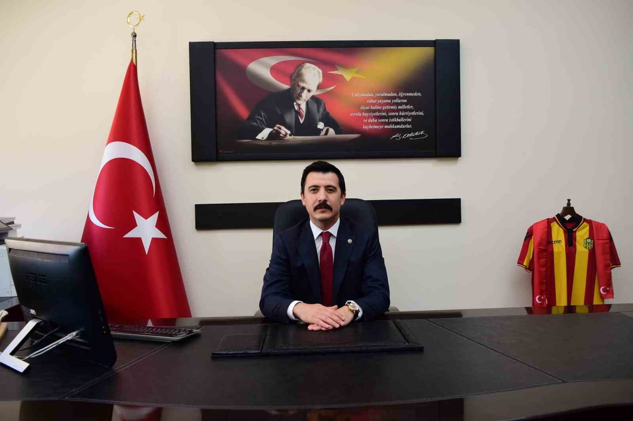 PERŞEMBE KAYMAKAMLIĞINA ATANAN KAYMAKAM BURAK AKELLER
