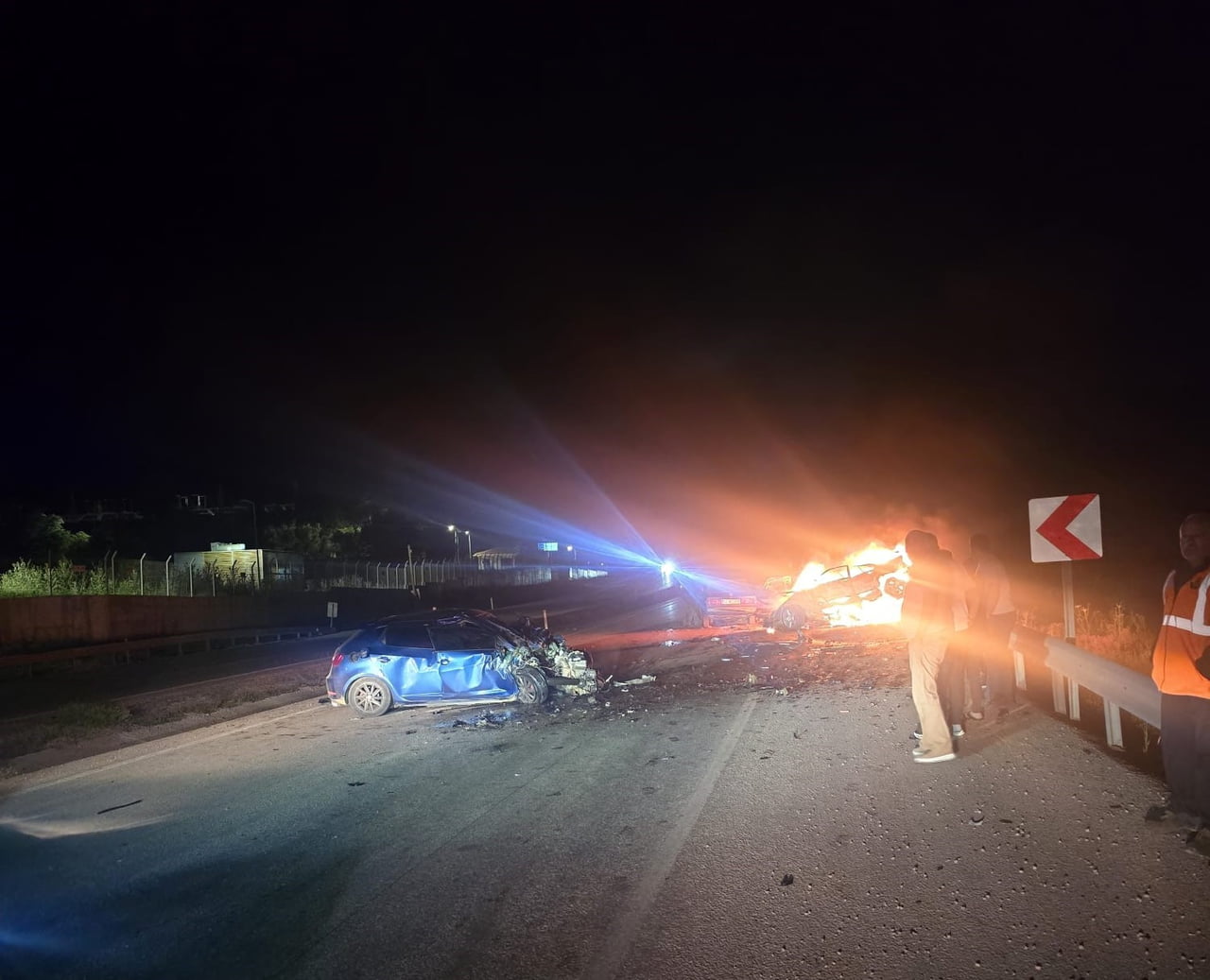 PINARBAŞI İLÇESİNDE KAZA YAPAN OTOMOBİLLERDEN BİRİ ALEV ALARAK YANDI. KAZADA 1 KİŞİ HAYATINI...