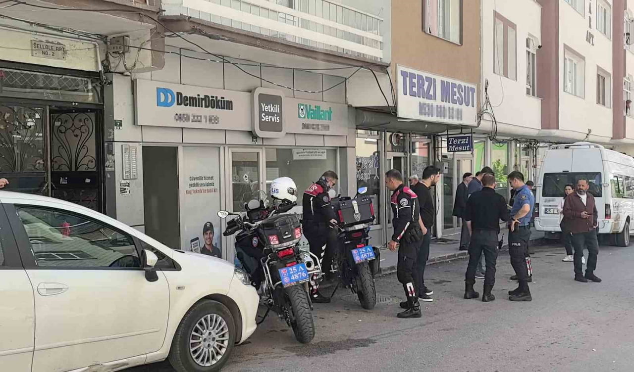 POLİS EKİPLERİ, SALDIRIYI GERÇEKLEŞTİREN KİŞİ VEYA KİŞİLERİN KİMLİKLERİNİN BELİRLENEREK...