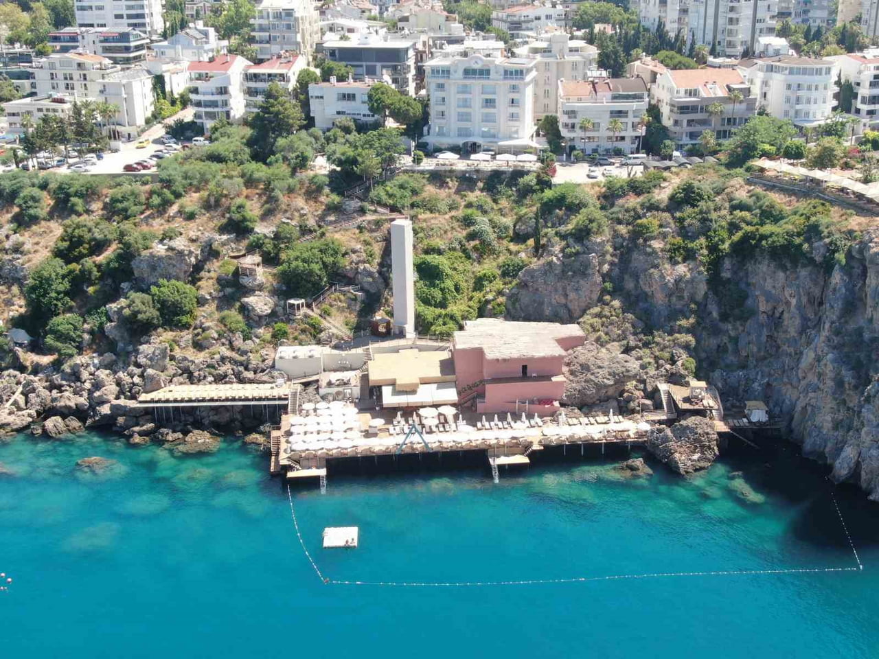 PROF. DR. NİHAT DİPOVA, ANTALYA'NIN DÜNYACA EŞSİZ TUFA KIYI FALEZLERİ'NİN MEVCUT DURUMU VE KARŞI...