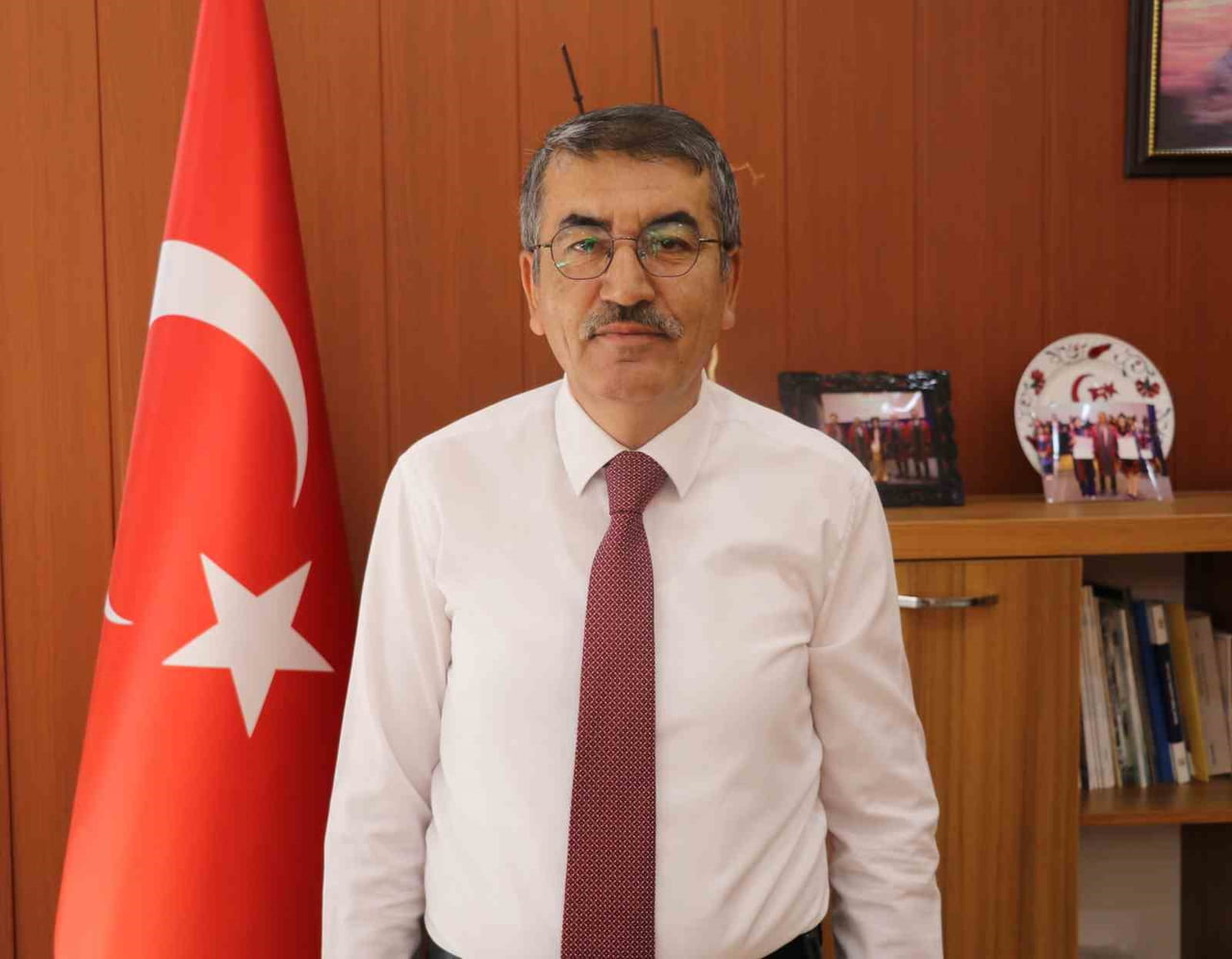 PROF. DR. VEHBİ ÜNAL, 18-29 YAŞ ARALIĞINI KAPSAYAN EVLİLİK KREDİSİNDE YAŞ SINIRININ 35’E...
