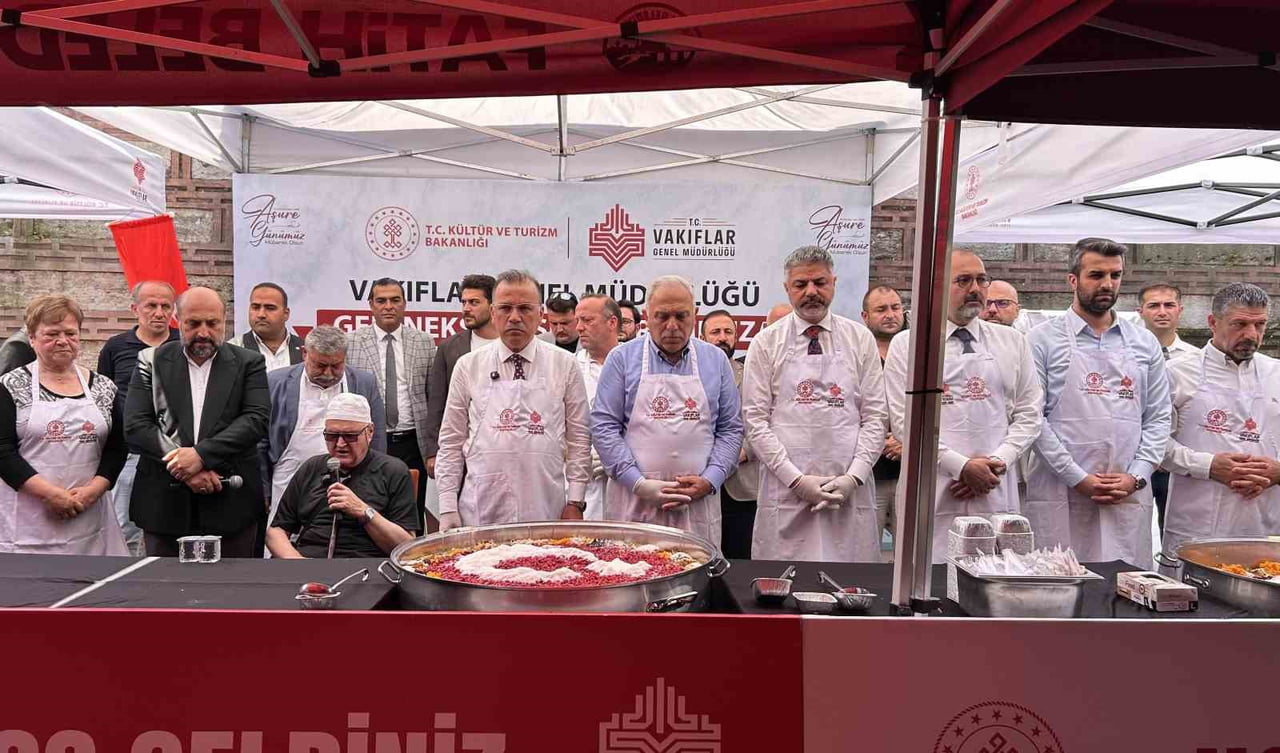 PROGRAMDA KUR'AN OKUNDU