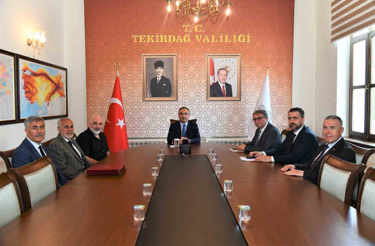 PROTOKOL İMZA TÖRENİNE TEKİRDAĞ VALİSİ RECEP SOYTÜRK, ŞARKÖY KAYMAKAMI AHMET NACİ HELVACI, ŞARKÖY...