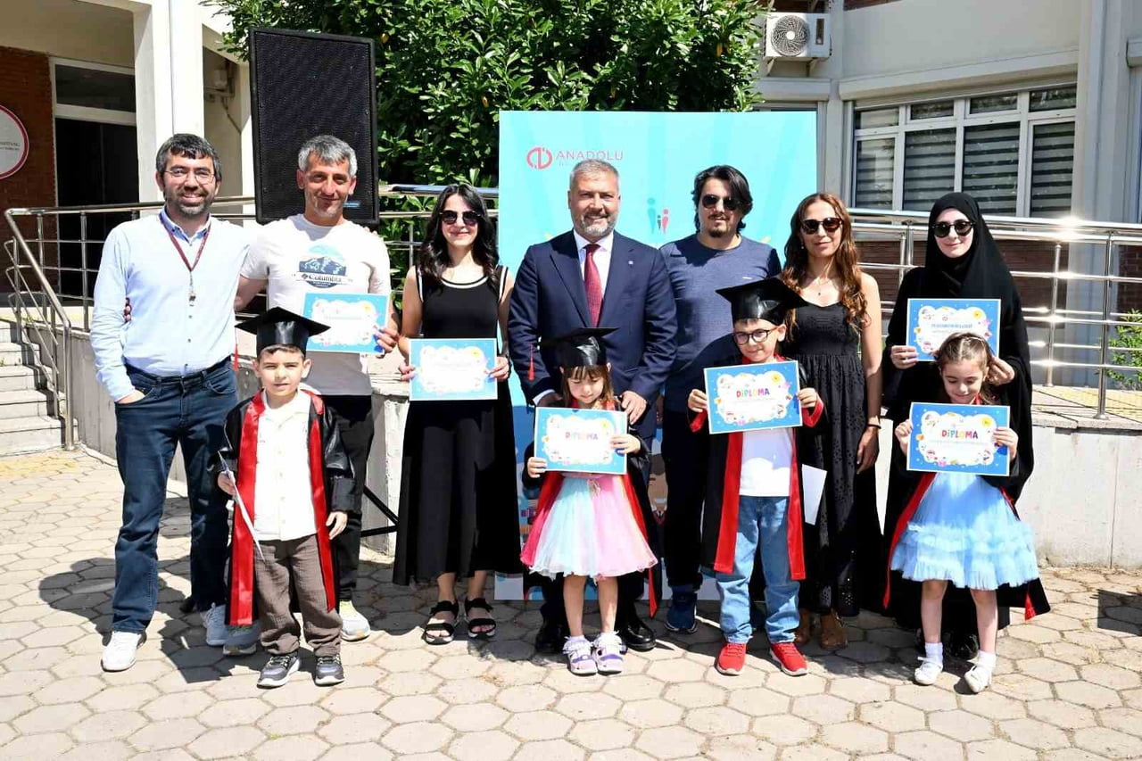"2025-2026 YUNUS EMRE EĞİTİM-ÖĞRETİM YILI MEZUNİYET TÖRENİ", ENGELLİLER ARAŞTIRMA ENSTİTÜSÜ...
