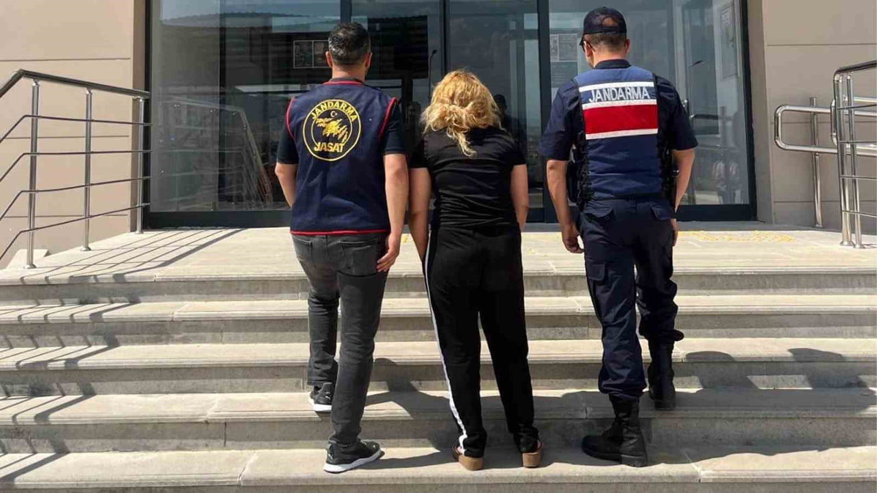 "BİNA İÇERİSİNDE MUHAFAZA ALTINA ALINMIŞ OLAN EŞYA HAKKINDA HIRSIZLIK" SUÇUNDAN ARANAN N.M....