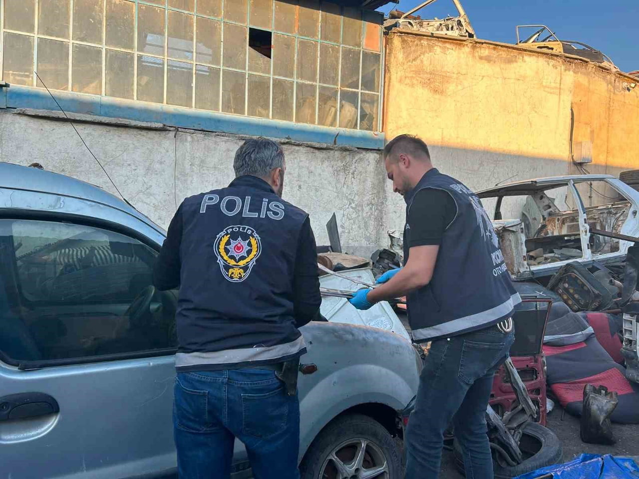 "CHANGE" YAPILAN ARAÇLARA EL KONULDU