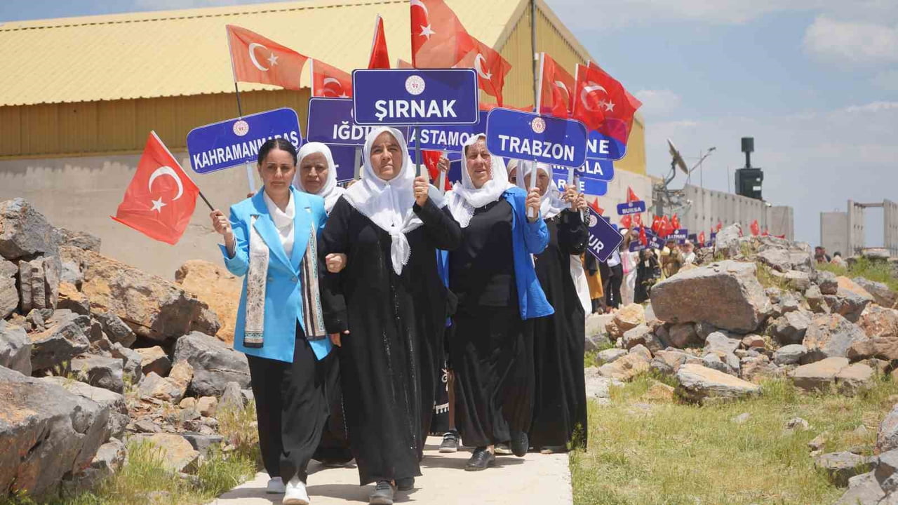 "TERÖRSÜZ TÜRKİYE YOLUNDA OMUZ OMUZA" PROJESİ KAPSAMINDA TÜRKİYE'NİN DÖRT BİR YANINDAN ŞIRNAK'A...