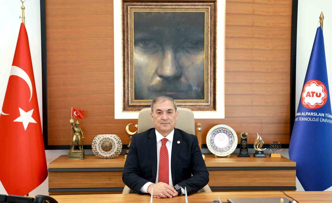 REKTÖR PROF. DR. ADNAN SÖZEN, " BU TARİHİ ADIMIN ÜNİVERSİTEMİZ, ADANA'MIZ VE ÜLKEMİZ İÇİN HAYIRLI...