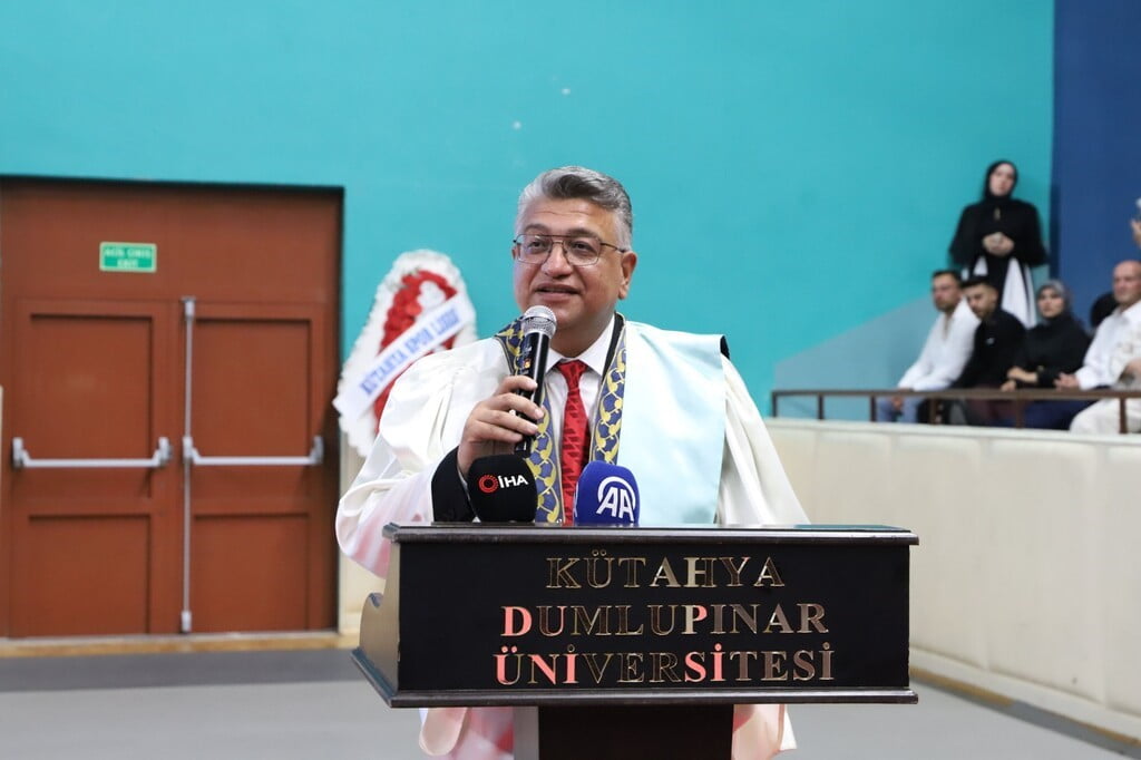 REKTÖR SÜLEYMAN KIZILTOPRAK