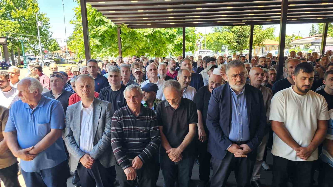 RİZE’DE KAZA GEÇİREREK HAYATINI KAYBEDEN ÇİFT MEMLEKETLERİ ARTVİN’İN ARHAVİ İLÇESİNDE SON...