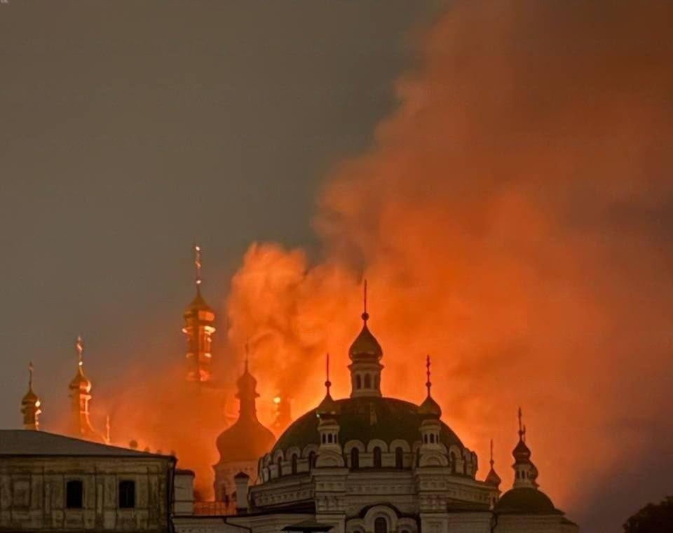 RUS GÜÇLERİNİN UKRAYNA’NIN BAŞKENTİ KİEV’DE DÜZENLEDİĞİ SALDIRILARINDA 4 SİVİL, HARKOV’DAKİ...