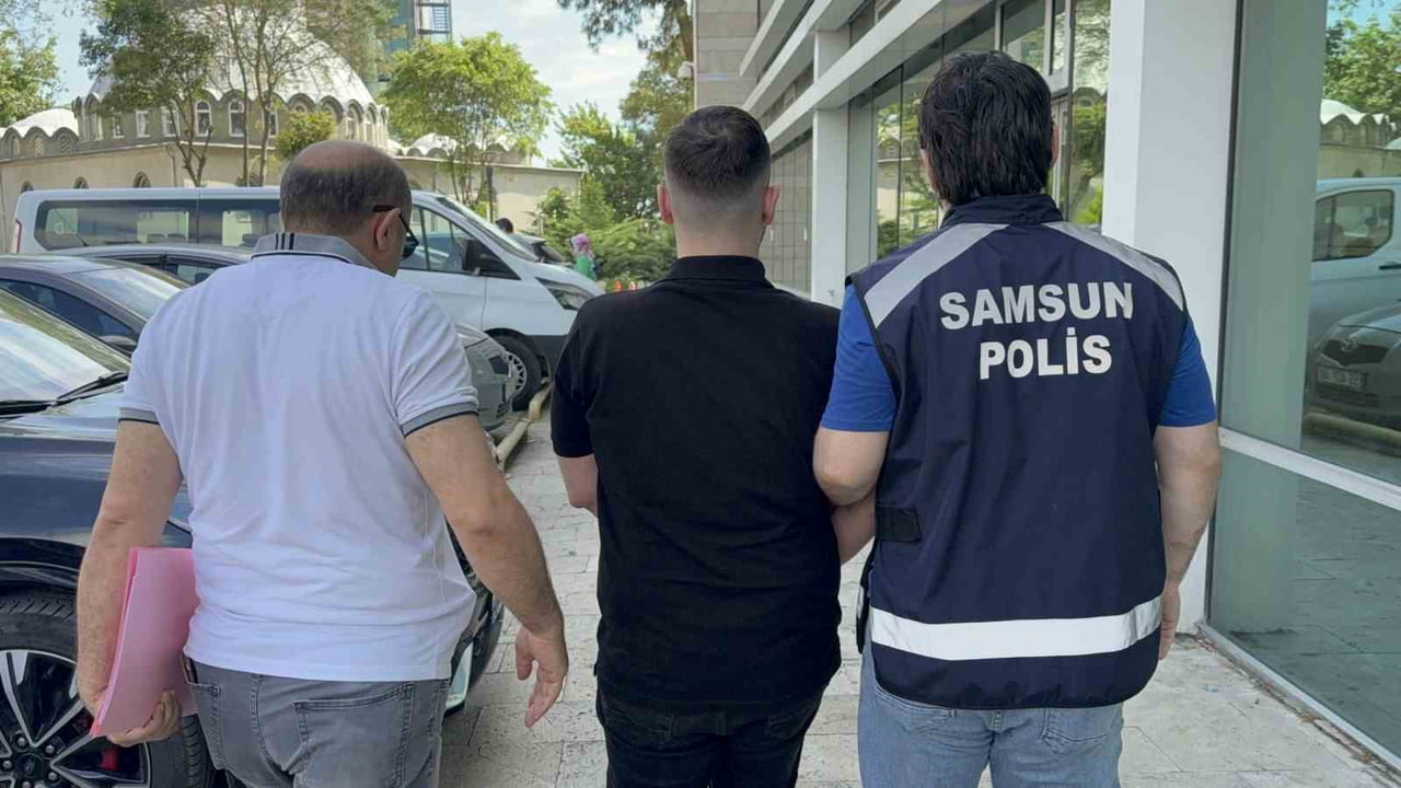 S.O.(30) ŞİKAYET ÜZERİNE POLİS TARAFINDAN GÖZALTINA ALINDI.
