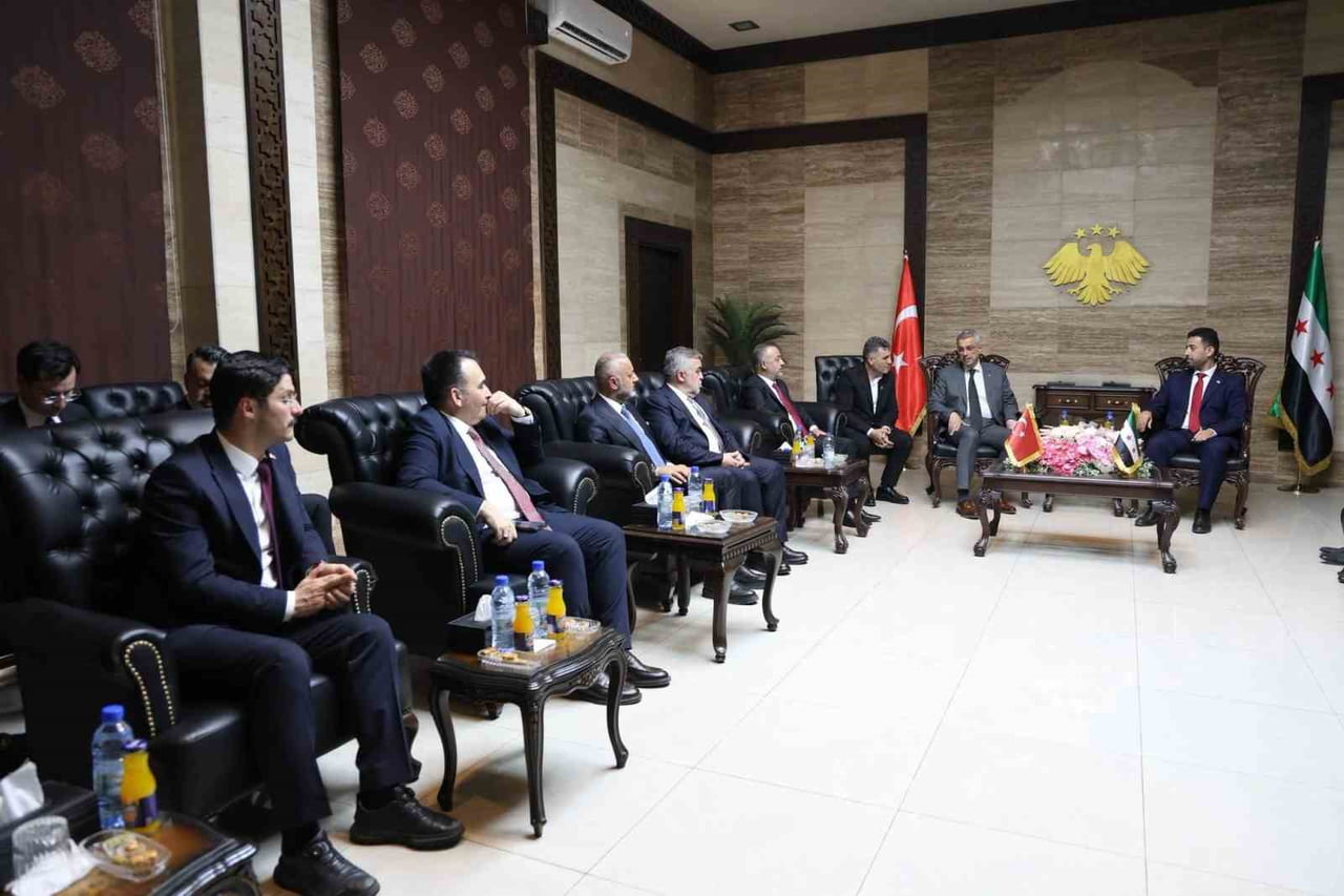 SAĞLIK BAKANI KEMAL MEMİŞOĞLU, RESMİ ZİYARETTE BULUNDUĞU ŞAM’DA SURİYE SAĞLIK BAKANI MUSAB EL-ALİ...