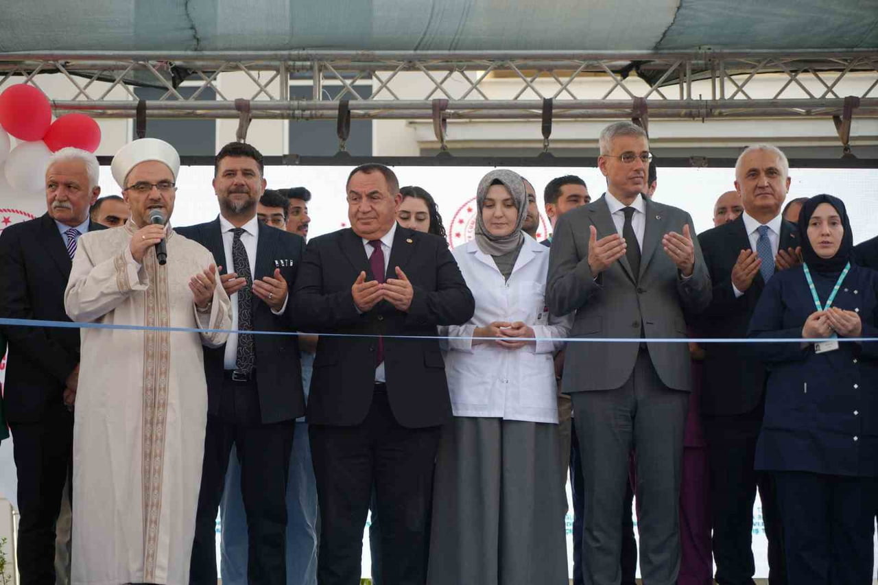 SAĞLIK BAKANI MEMİŞOĞLU, HASKÖY DEVLET HASTANESİ AÇILIŞINDA KONUŞTU: "SAYIN CUMHURBAŞKANIMIZ...