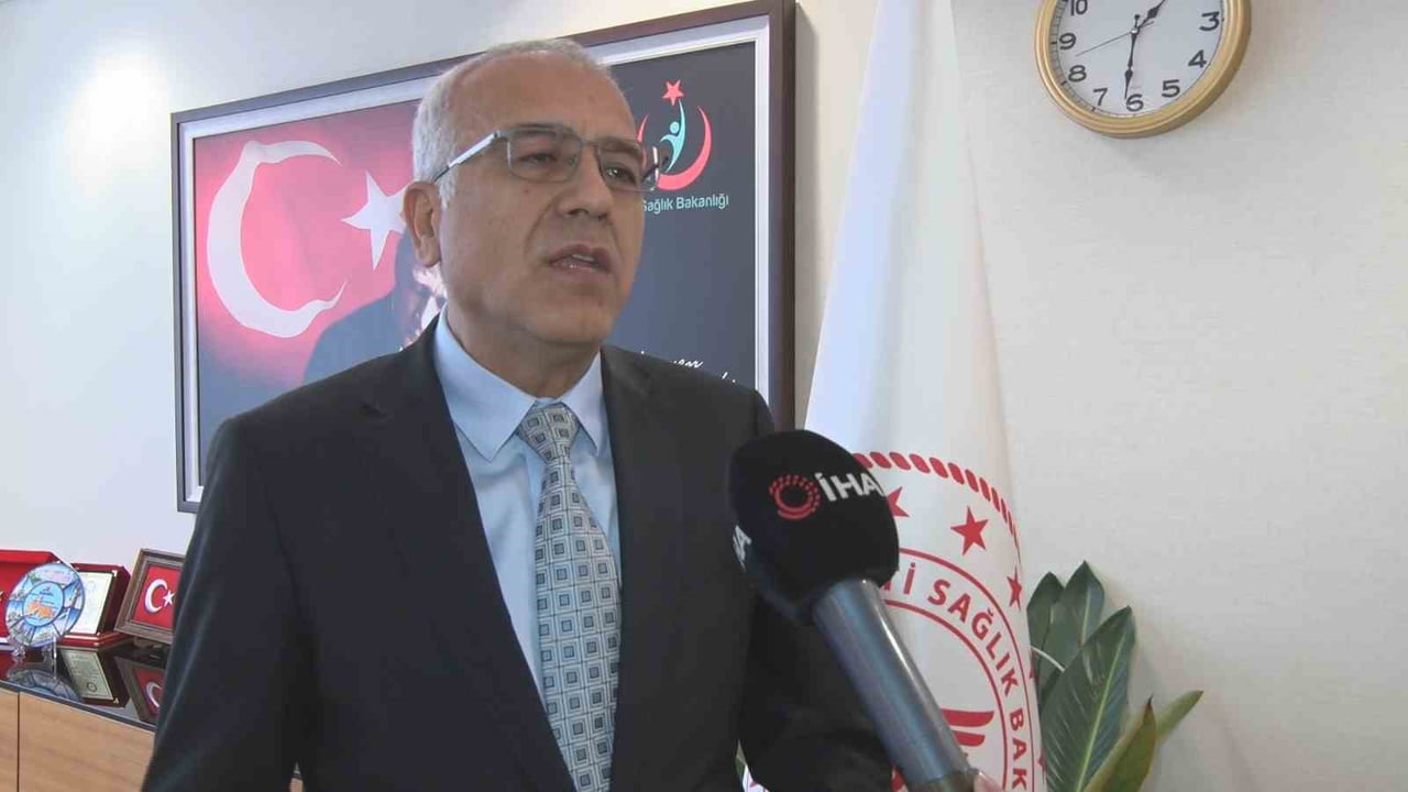 SAĞLIK BAKANLIĞI HALK SAĞLIĞI GENEL MÜDÜRÜ DOÇ. DR. ERDOĞAN ÖZ, "RİSK GRUBUNDAKİ KİŞİLERİN, KRONİK...